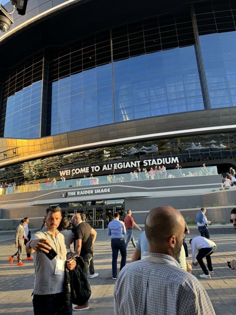 DE9638DB B627 45A1 BF51 CDDA9ED1DAF1 1 105 c