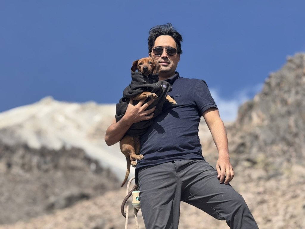 CF2A60D2 1764 48AA B345 1FD5177B6AF5 1 105 c