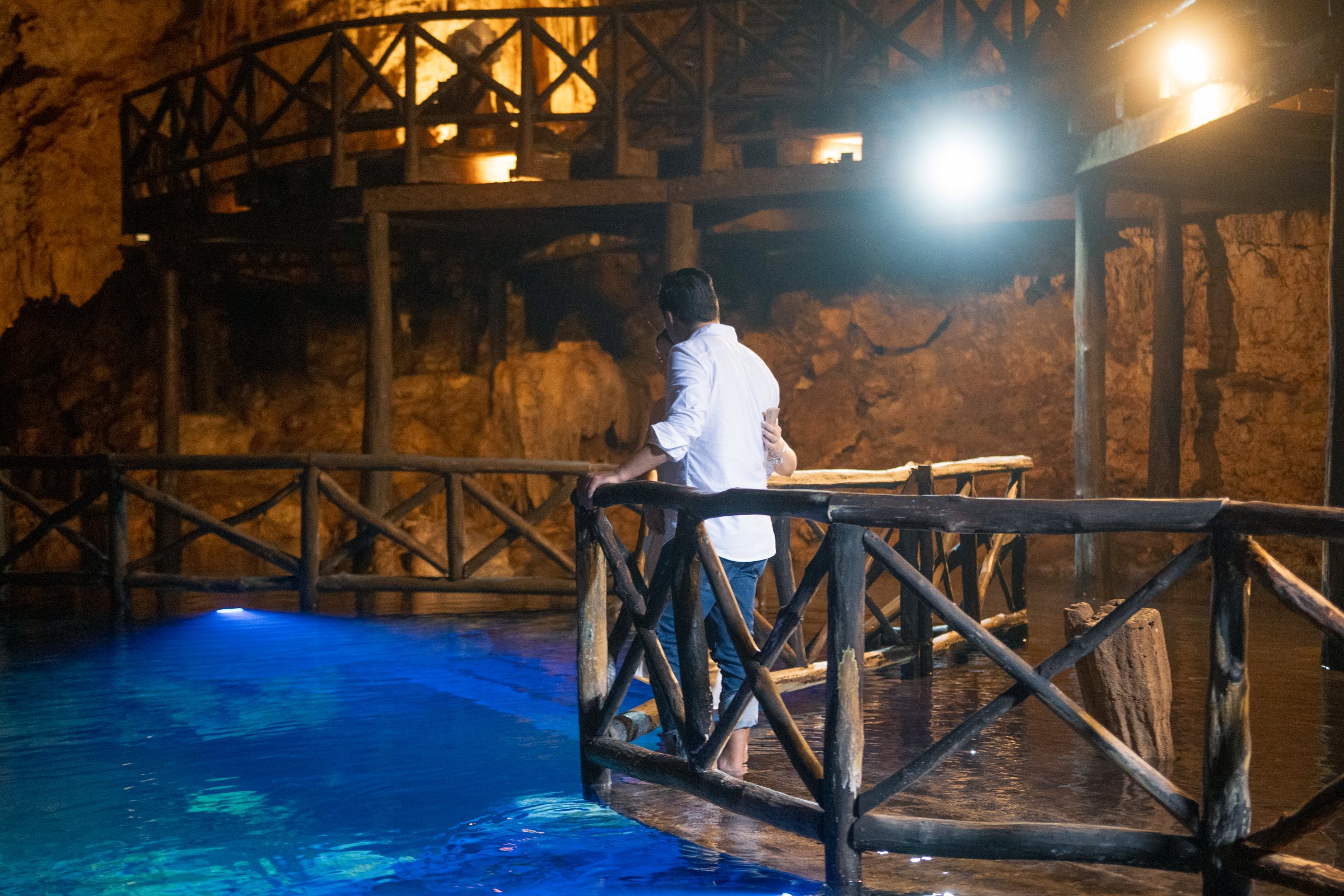 2 Regina y Carlos 144