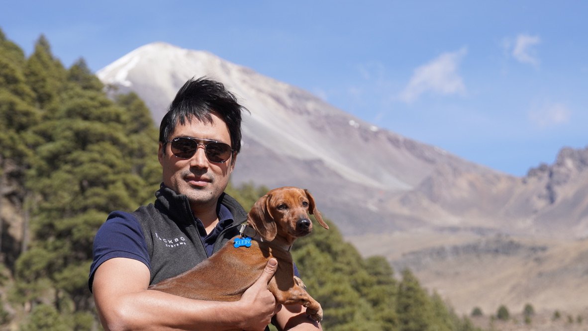 9541BDE6 0158 4E26 802C 9F2C0903B66B 1 105 c