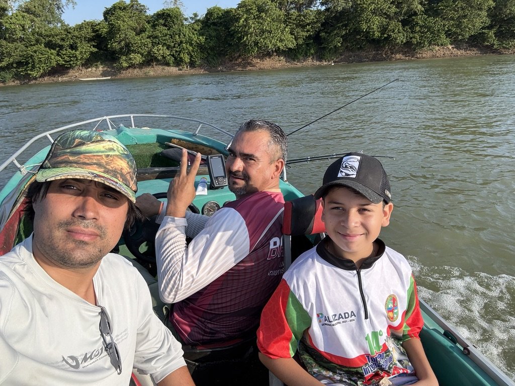 2B507FC9 CD4A 4ACA 95FA 888FCD093E4F 1 105 c