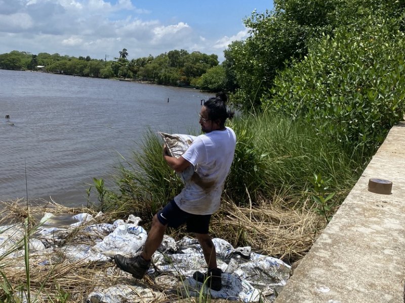 2931F87D 26C0 4092 A674 3BD1C253EB7C 1 105 c